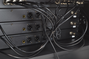 6 Way Wireless Microphone Set with Bel 