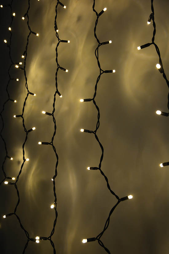 Connectable LED Outdoor Curtain Lights 240V Choice of Colour Decorative Lights